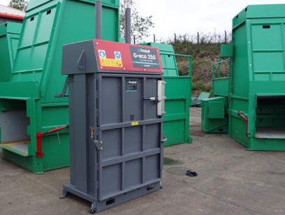 Bale waste plastic wrapping | Gradeall G-eco 250