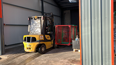 Gradeall Truck Tyre Rim Separator Moved with fork lift