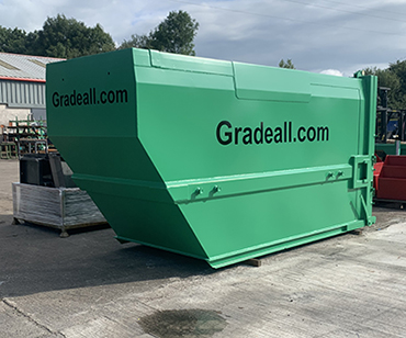 Gradeall C15 chain lift waste container 01