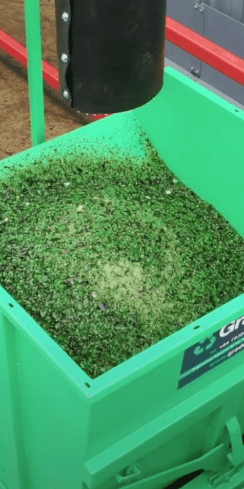 Glass cullet, glass waste, smashed glass bottles for recycling